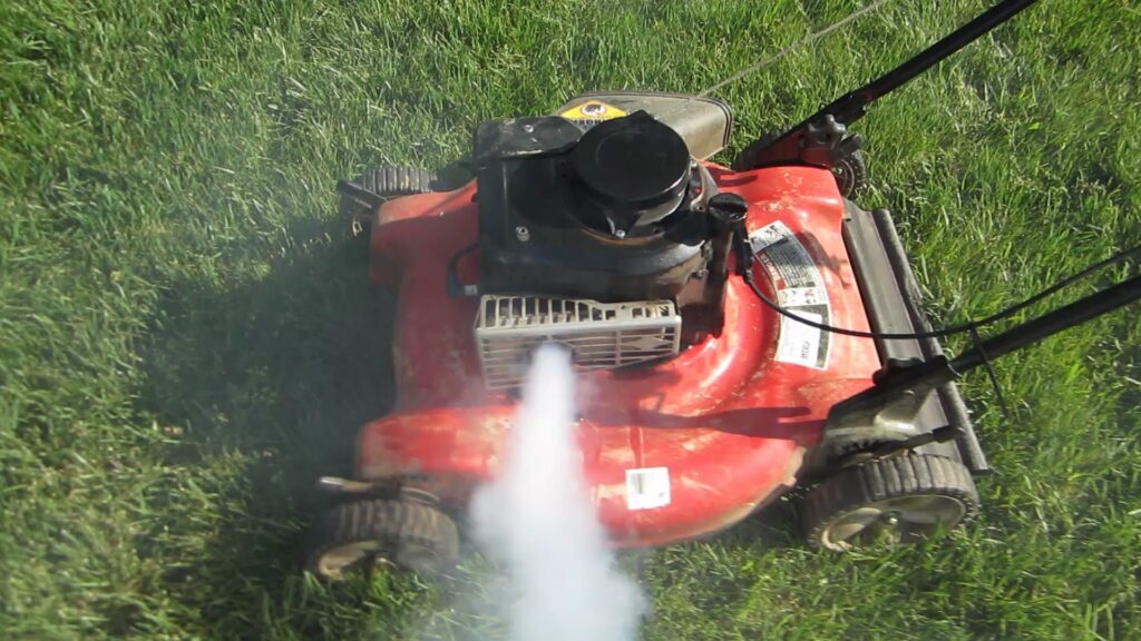 Symptoms of Too Much Oil in Lawn Mower